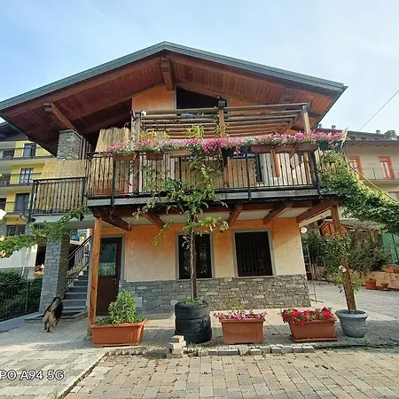 Chateau Casa de Férias *